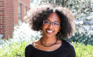 Issy McNair headshot