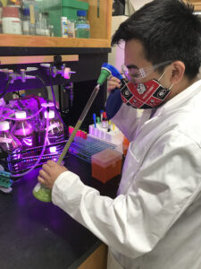 Omar Ramos conducts research in the UGA College of Engineering's New Material Institute.